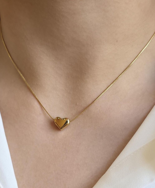 Gold Minimal Heart Necklace