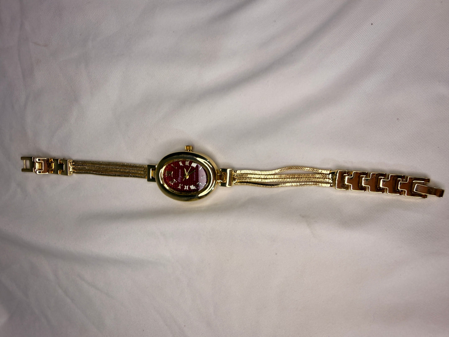 Rouge Etoile Watch