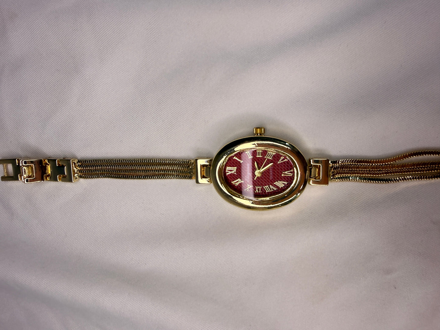 Rouge Etoile Watch
