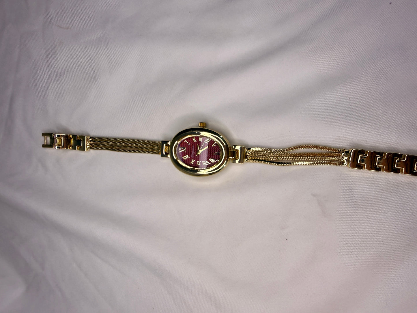 Rouge Etoile Watch
