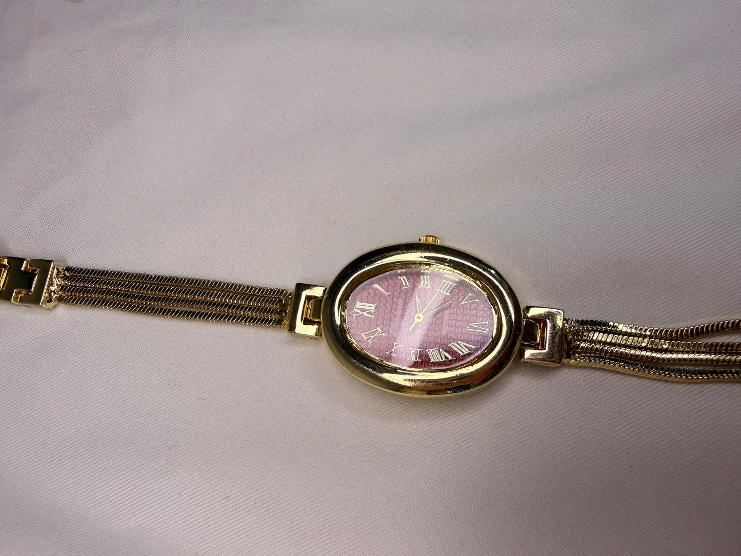 Rouge Etoile Watch