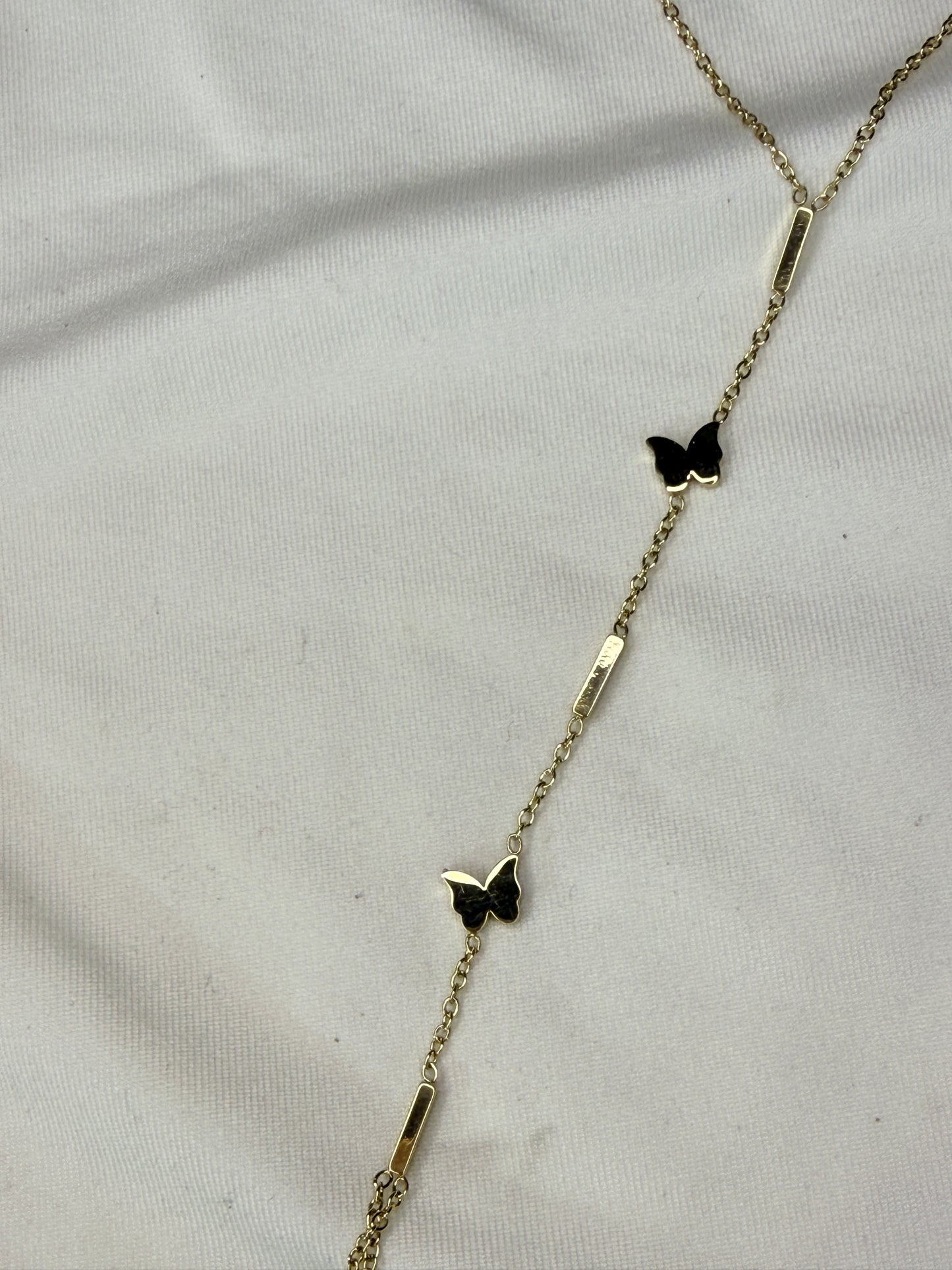 Noir Handchain