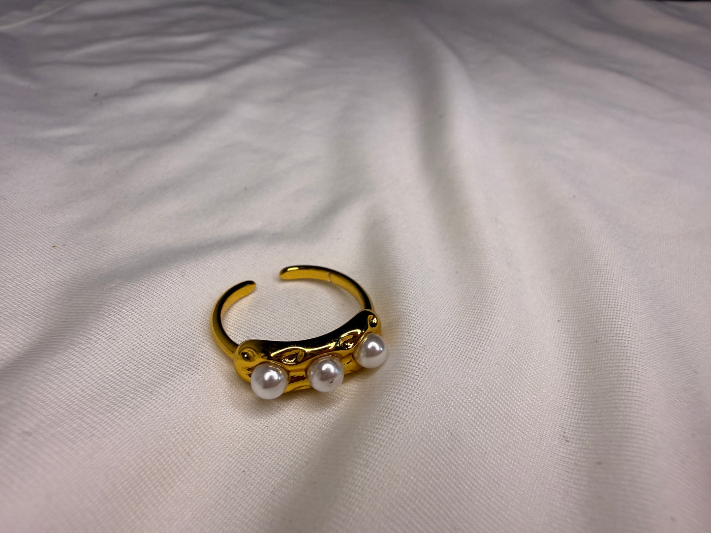 Pearl Whisper Ring