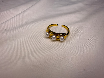 Pearl Whisper Ring