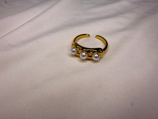 Pearl Whisper Ring